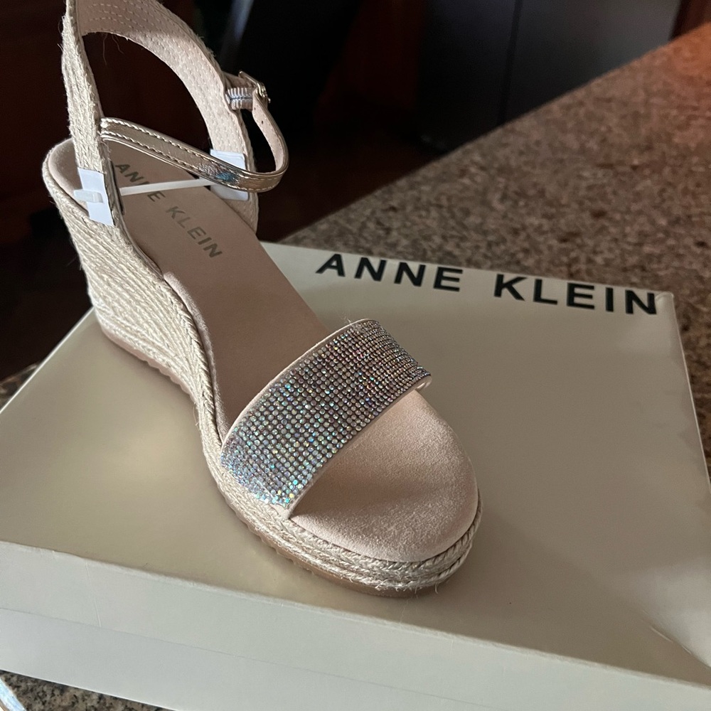 Anne Klein - Wylie Wedges